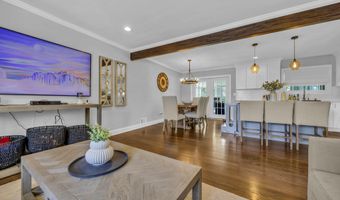 10 Linda Cir, Aberdeen, NJ 07747