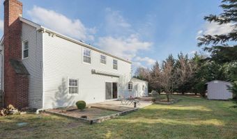 79 Irongate Ln, Aberdeen, NJ 07747