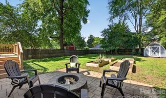 1204 Meadow Ln, Charlotte, NC 28205