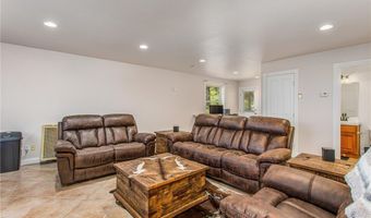 6377 Sugar Pines Cir, Angelus Oaks, CA 92305