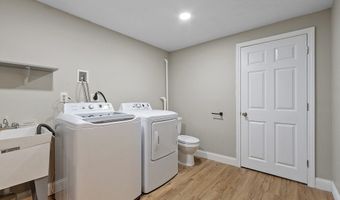 11 Lillian Dr, Ashburnham, MA 01430