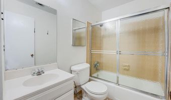 5112 BRADFIELD Dr, Annandale, VA 22003