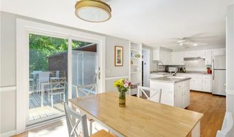 111 Juniper Dr, North Kingstown, RI 02852