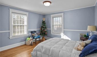 26 Keith Ave, Cranston, RI 02910