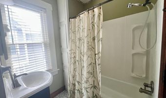 157 Pine St, Brattleboro, VT 05301