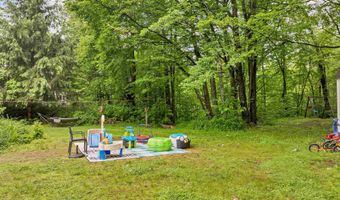49 Leavitt Rd, Belmont, NH 03220
