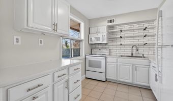 6307 COTTONWOOD Dr, Alexandria, VA 22310