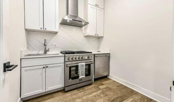 25004 FALLING BROOK Cir, Aldie, VA 20105