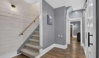 175 NE Stonewall Hts, Abingdon, VA 24210