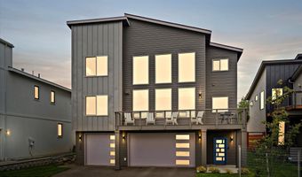 7864 Crane Cir, Anchorage, AK 99502