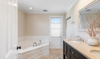 23 South St, Barrington, RI 02806