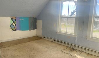 22 Church St, Burke, VT 05871
