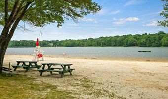 364 Brier Crest Rd, Blakeslee, PA 18610