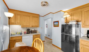 3 Willoughby St, Bristol, CT 06010