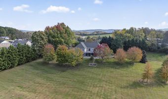 625 NW Locust St, Abingdon, VA 24210