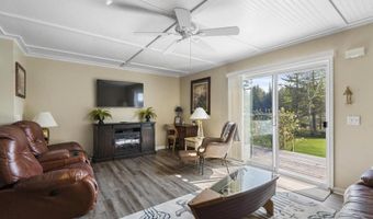 8018 Lake St, Alanson, MI 49706