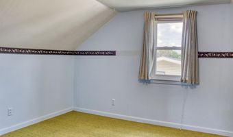 921 W WEILAND Ave, Appleton, WI 54914