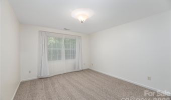602 Hidden Springs Dr, Asheville, NC 28804