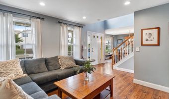 12 TRADEWINDS Ave, Barnegat, NJ 08005