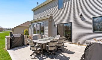 2016 Fairway Dr, Auburn, IN 46706