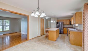 1406 Dewberry Dr, Madison, WI 53719