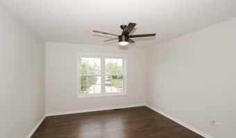 1321 Ivy Ln, Algonquin, IL 60102
