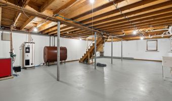 11 Concord Pl, Auburn, ME 04210