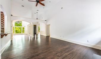 4 Hart Pond Dr, North Smithfield, RI 02896