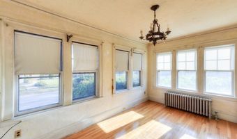 24 Hadwen Rd, Worcester, MA 01602