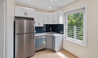 22-26 Carver St, Bridgeport, CT 06610
