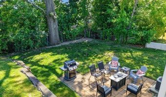 44 Cliff Ave, Cranston, RI 02920