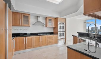 3301 NE 183rd St 1402, Aventura, FL 33160