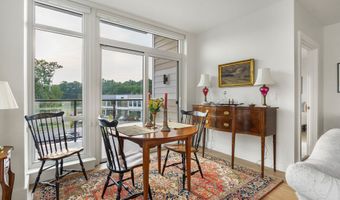 267 US Route 1, Falmouth, ME 04105