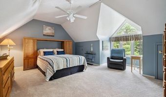 985 Goldenrod Trl, Aurora, OH 44202
