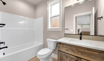 912 SE 35TH St, Battle Ground, WA 98604