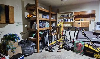 1999 Columbus Pl SE, Albany, OR 97322