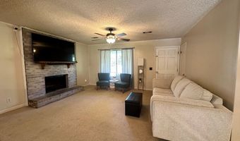 2604 Dottie St, Adel, GA 31620