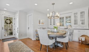 11 Driftwood Rd, Danbury, CT 06811