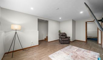 504 Adam Ave, Baltic, SD 57003