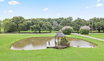 8018 Sidney Gautreaux Rd, Abbeville, LA 70510