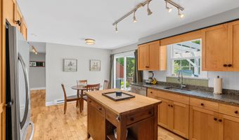 1486 Washington St, Bath, ME 04530