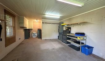 901 4th St, Adel, GA 31620