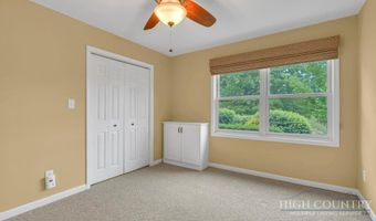 123 Liberty Ln, Banner Elk, NC 28604