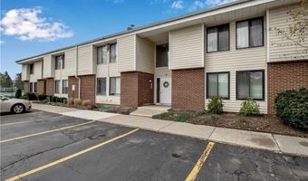 5 Southcreek Ct C, Amherst, NY 14051