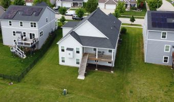 1218 White Lake Dr, Antioch, IL 60002