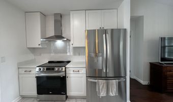 451 WHITING Ln, Atlantic Beach, FL 32233