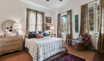 217 St Charles St, Bay St. Louis, MS 39520