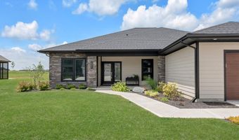2021 Fairway Dr, Auburn, IN 46706