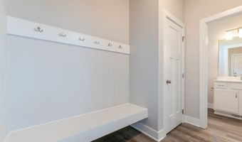 712 Meadow Rd, Adel, IA 50003