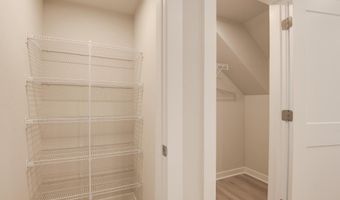 43798 MIDDLEWAY Ter, Ashburn, VA 20147